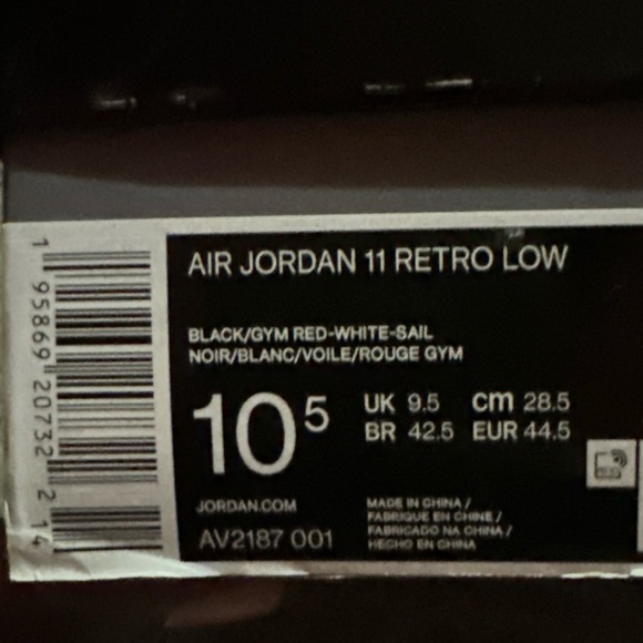 Pre-owned Shoes willing to sale for $100 -$ 90. - Picture 9 of 9